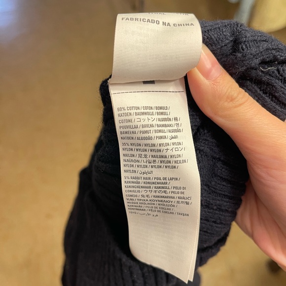 Women's Hollister HCO Navy Blue Ribbed Basic Crewneck Long Sleeve Sweater - Picture 8 of 8